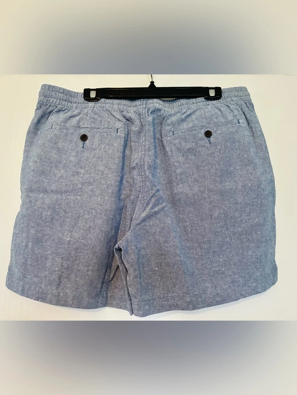 J. Crew Light Blue. Men’s Linen-blend dock short. XL.New without the tags.